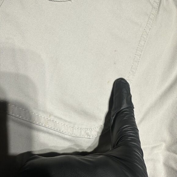 Sugar Reef Shorts Women's Size 8 Beige Pockets - Picture 5 of 14